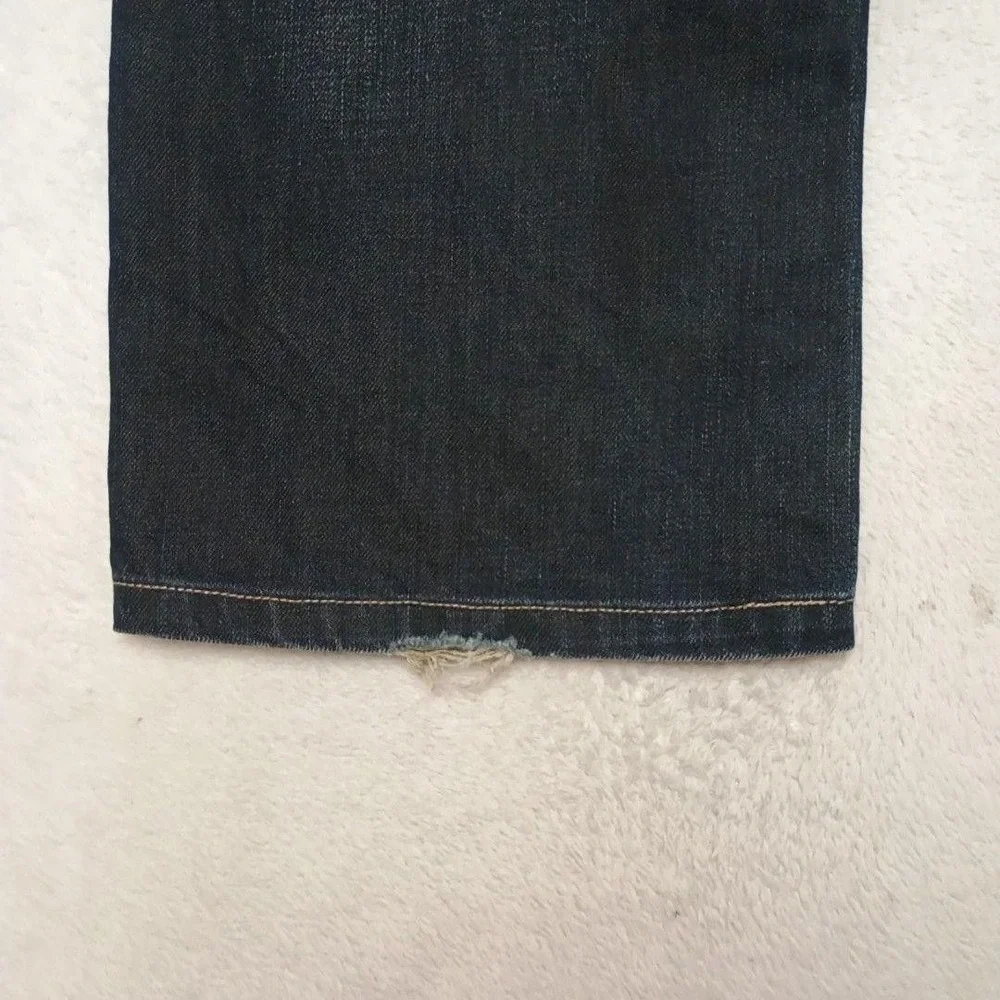 True Religion Jeans Mens 34x30 Blue Straight Medium Wash Distressed Logo USA